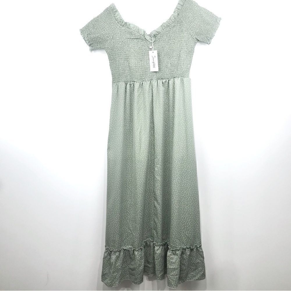 SimpleeāNEWĀ GreenāMicroāDotāSmockedāRuffleāDress